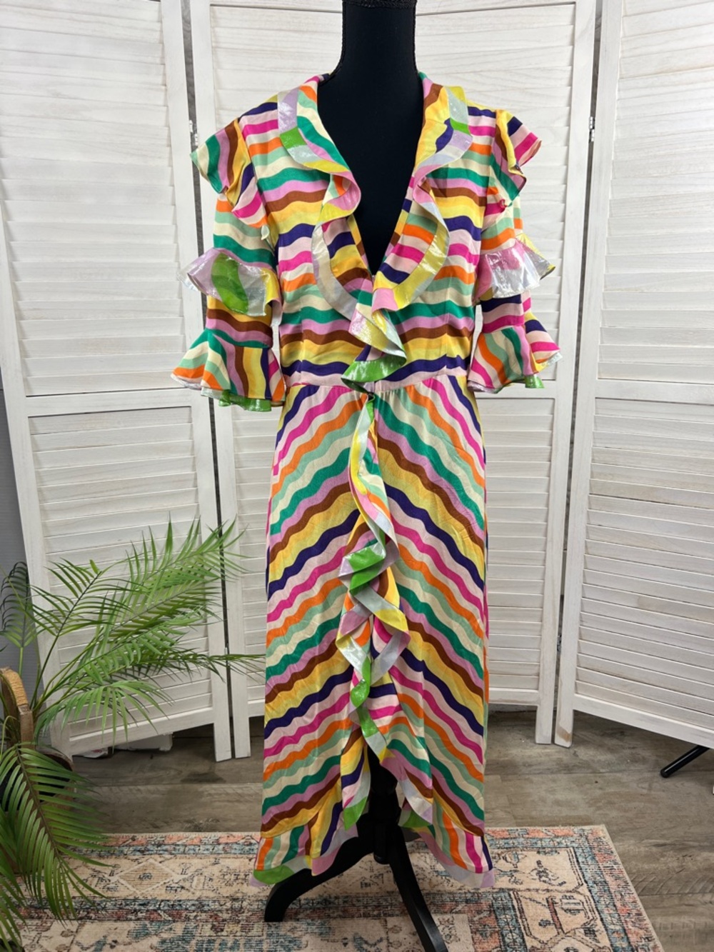 Celia B Wavy Rainbows Plunging Neckline Midi Dress Medium